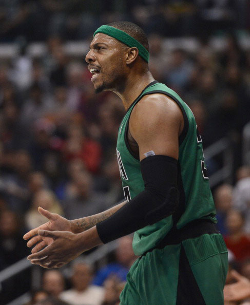 有父亲的风范吗？梅西小儿子西罗在迈阿密U8比赛中任意球破门（梅西幼子西罗迈阿密U8赛任意球破门，被指颇有父亲风采）