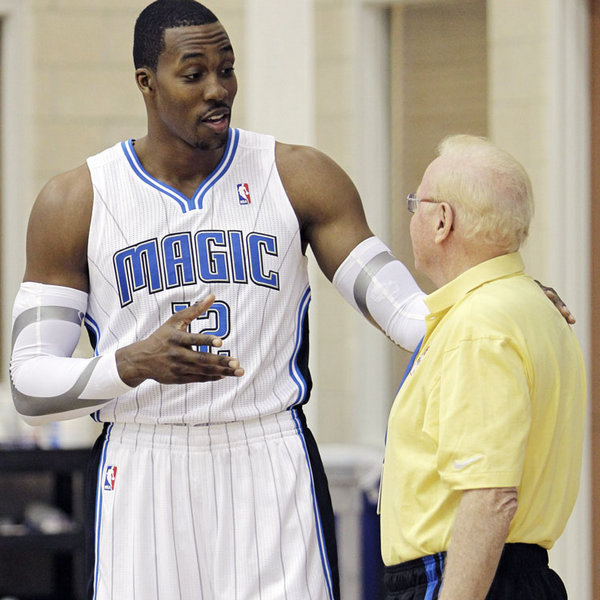 加帅：正改进多夫比克的一些弱点；队长会给出场次数最多球员（加帅：正针对多夫比克短板进行打磨；队长袖标将授予出场最多的球员）