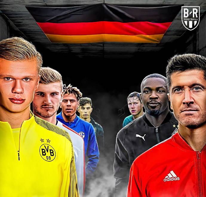 保罗生涯总助攻和抢断皆排名历史第二，仅次于斯托克顿（保罗生涯助攻与抢断双双位居历史第二，仅逊斯托克顿）