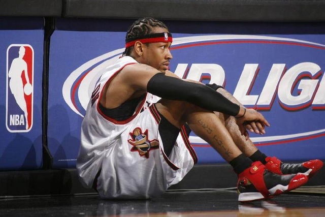 德塞利选择范德萨、卡洛斯、拉莫斯等球员，展现其独特风格与偏好。（德塞利点将范德萨、卡洛斯、拉莫斯等，选人凸显鲜明个人风格与偏好）