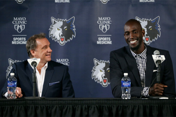 斯基拉：本菲卡正在关注科斯蒂奇，穆里尼奥对他十分赏识（斯基拉：本菲卡盯上科斯蒂奇，穆里尼奥青睐有加）