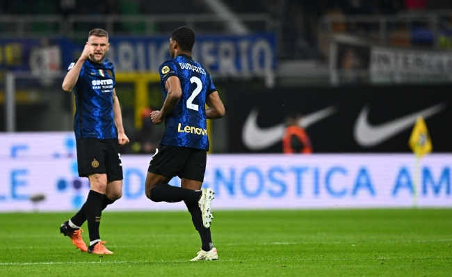 给老大哥先打个样？欧青联国米5-0狂胜利物浦（欧青联：国米5-0横扫利物浦，先替一线队立威？）