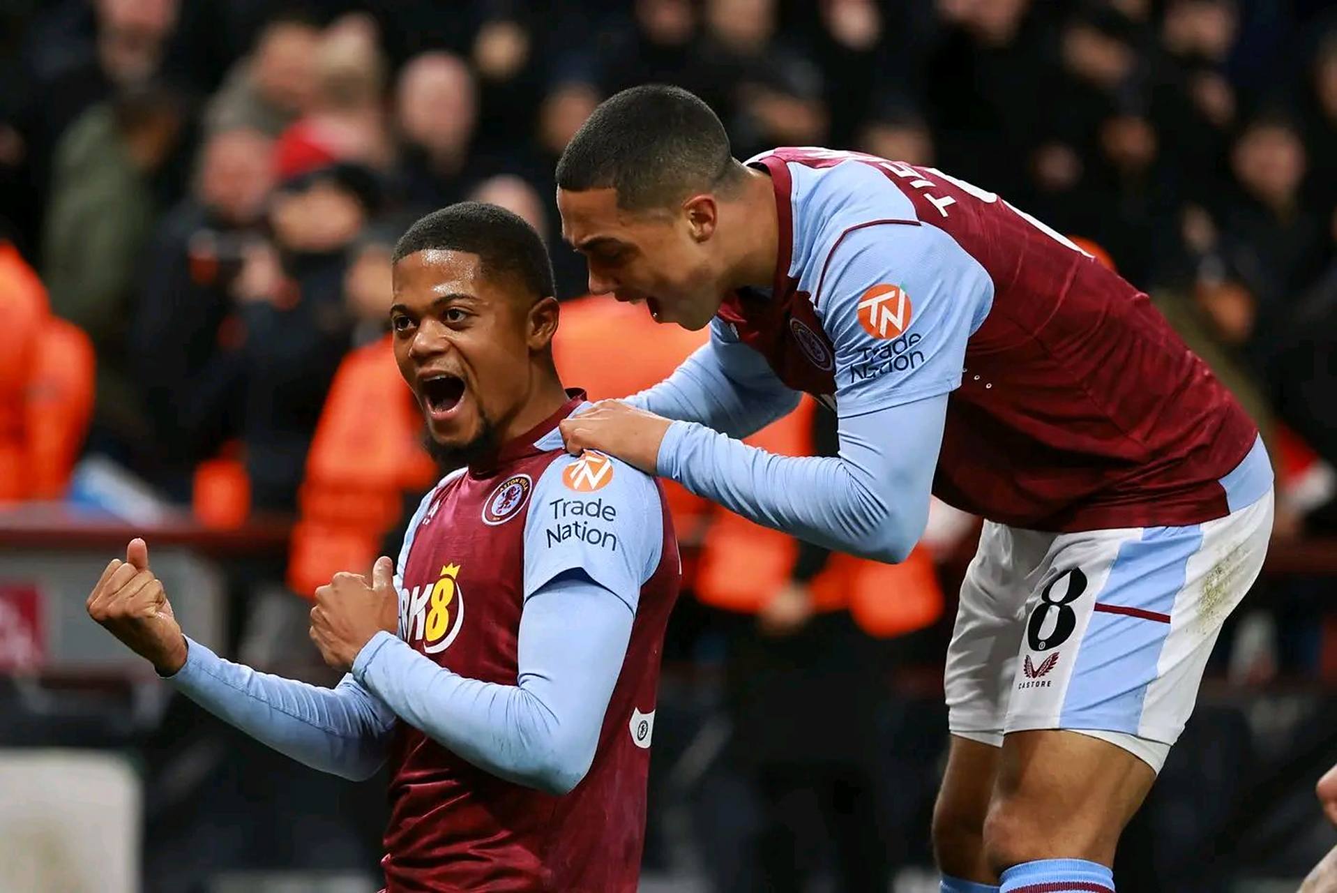 里昂小将刷新队史纪录（里昂新星改写队史纪录）