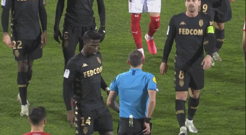 外媒：墨西哥一座世界杯球场附近挖出至少456袋人体遗骸